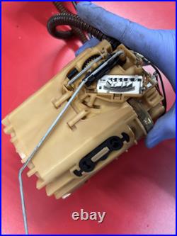 Volkswagen Transporter T4 Petrol Fuel Tank Level Sender Unit 701919051F VW