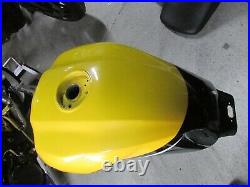 Yamaha XJR 1300 SP 2002 Yellow / Black / White Fuel tank, tap & level sender